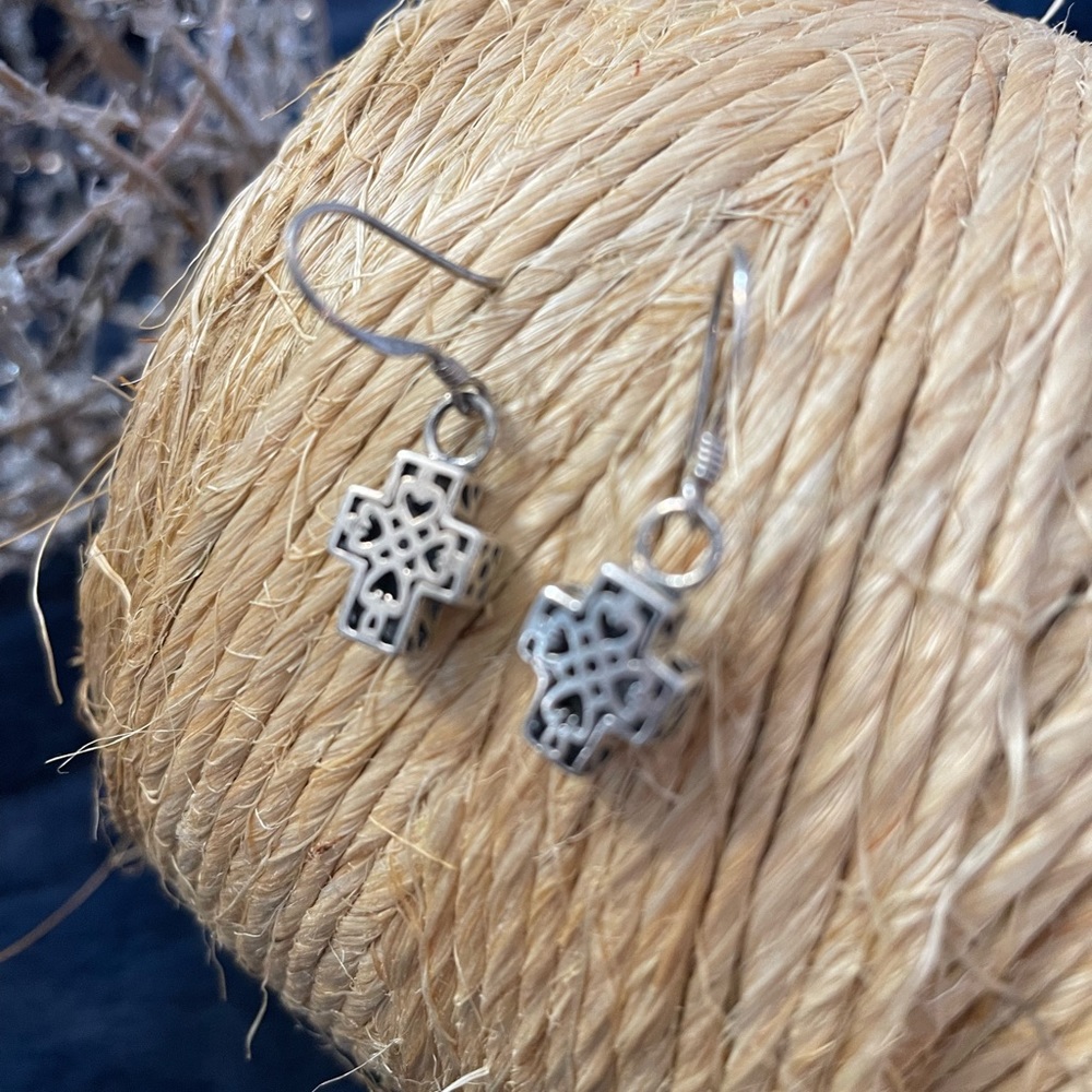 Silpada .925 Sterling Silver Cross Earrimgs